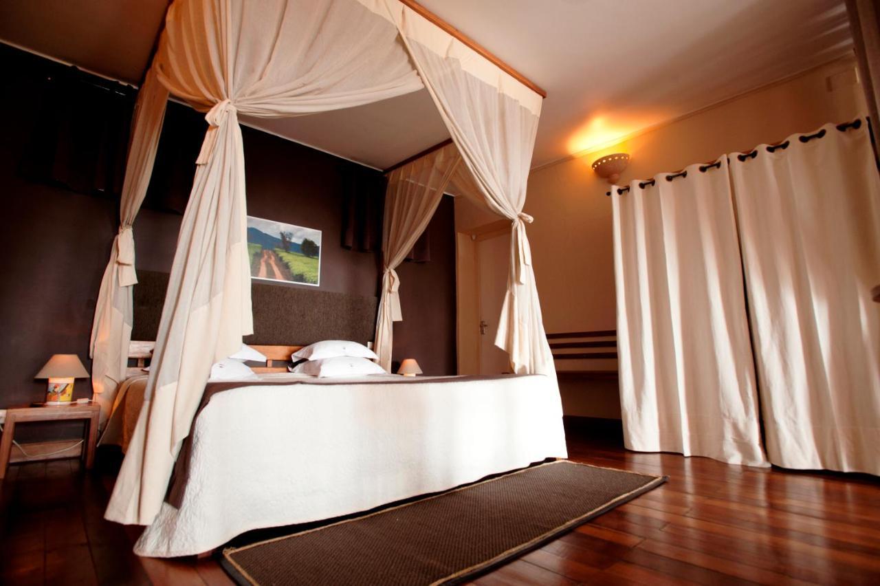 Les 3 Metis Hotel Антананариву Екстериор снимка